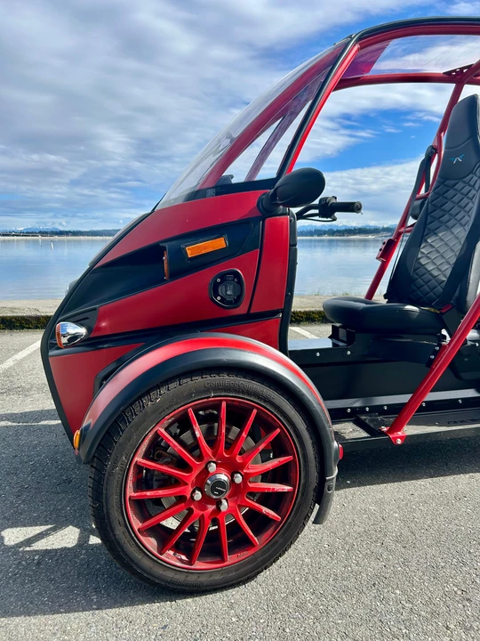 2021 Arcimoto - Image 28 of 30