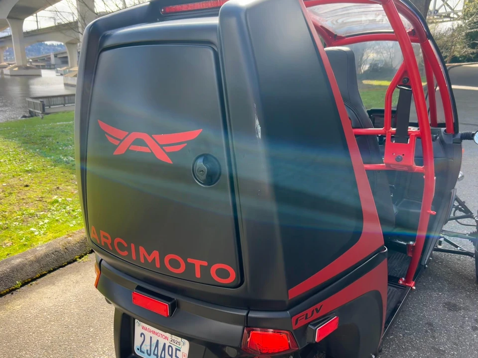 2021 Arcimoto - Image 22 of 30