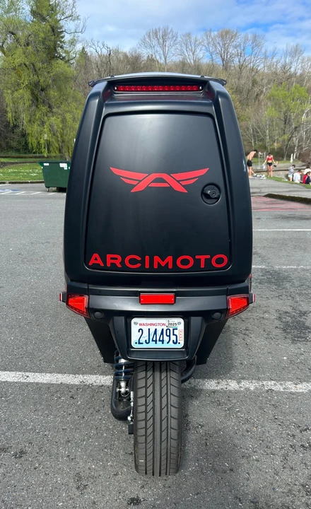 2021 Arcimoto - Image 9 of 30