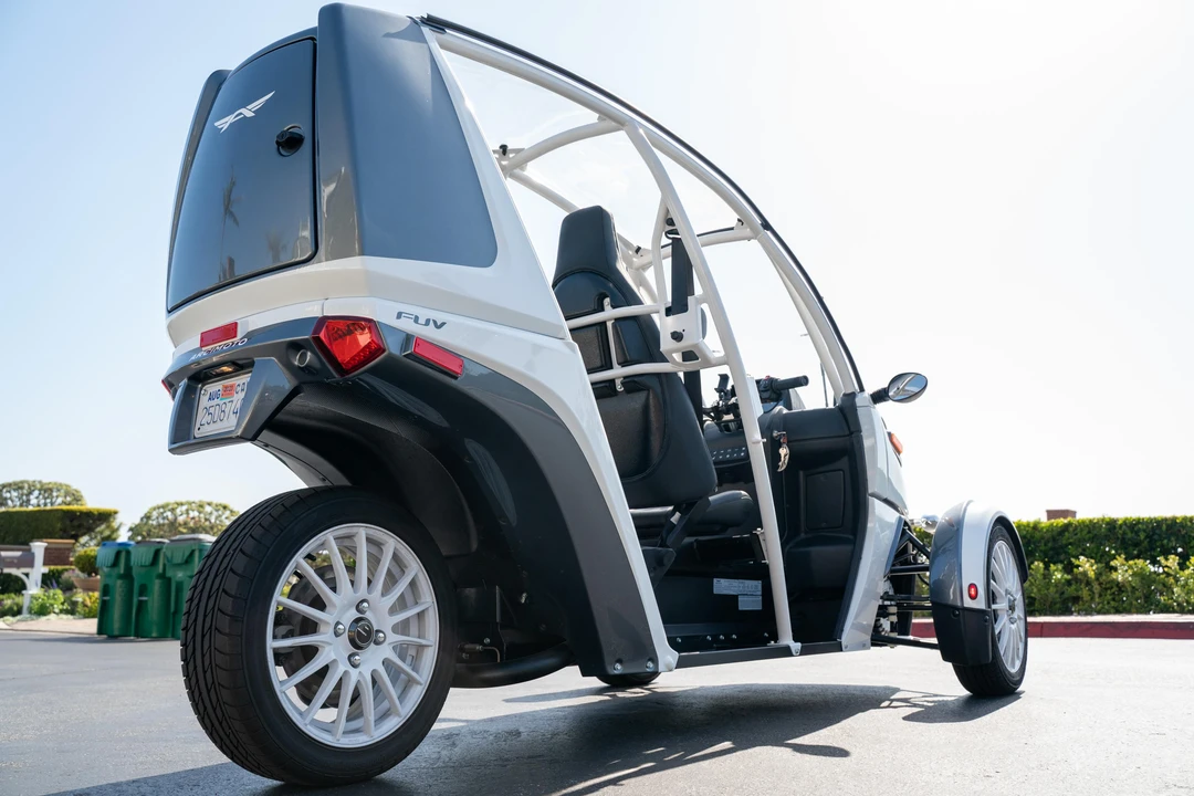 2021 Arcimoto - Image 4 of 31