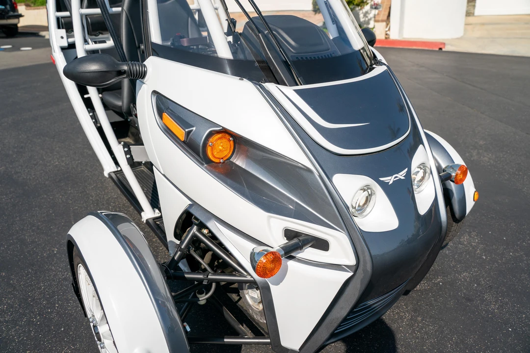 2021 Arcimoto - Image 14 of 31
