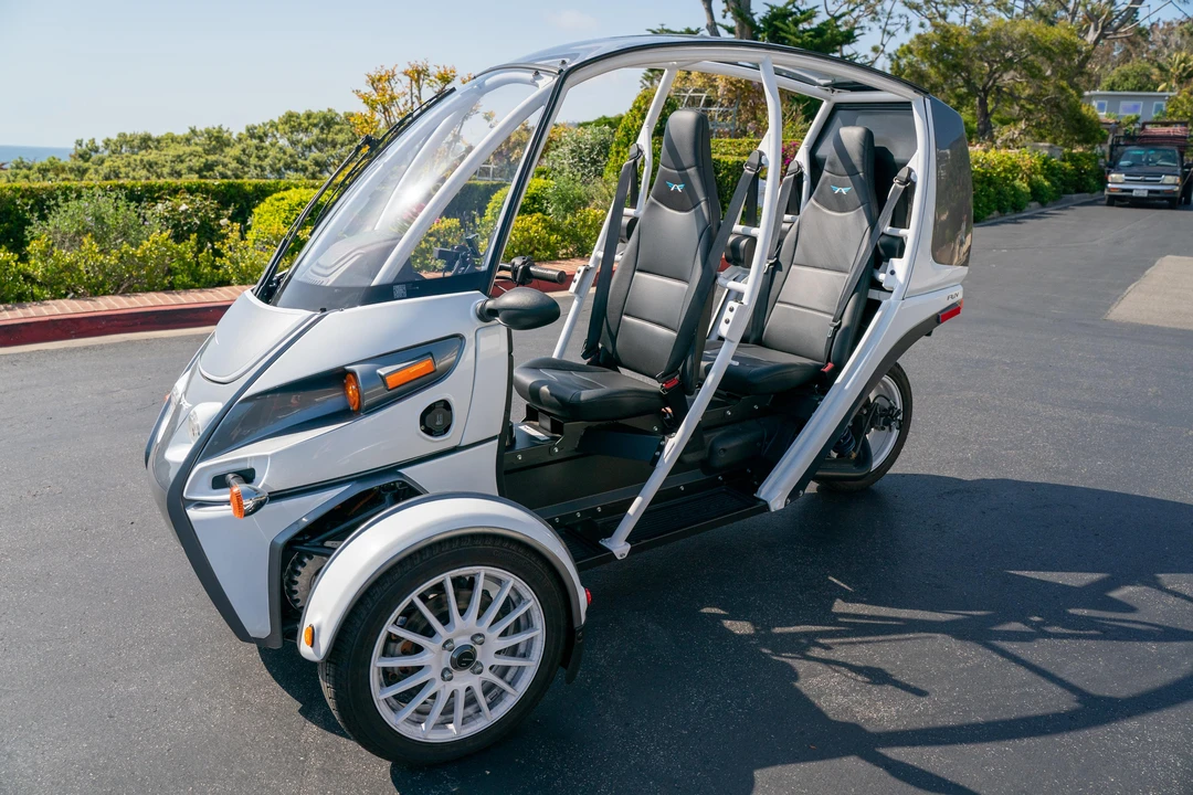 2021 Arcimoto - Image 6 of 31