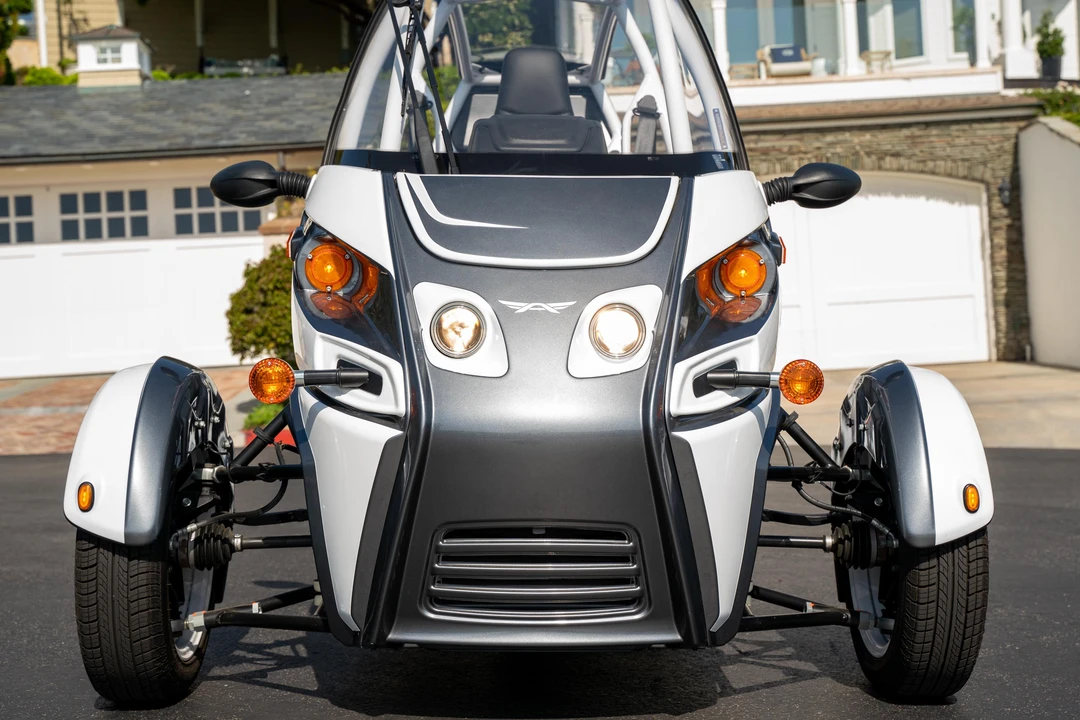 2021 Arcimoto - Image 15 of 31
