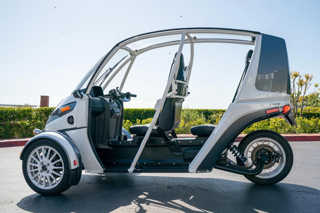 2021 Arcimoto - Image 3 of 31
