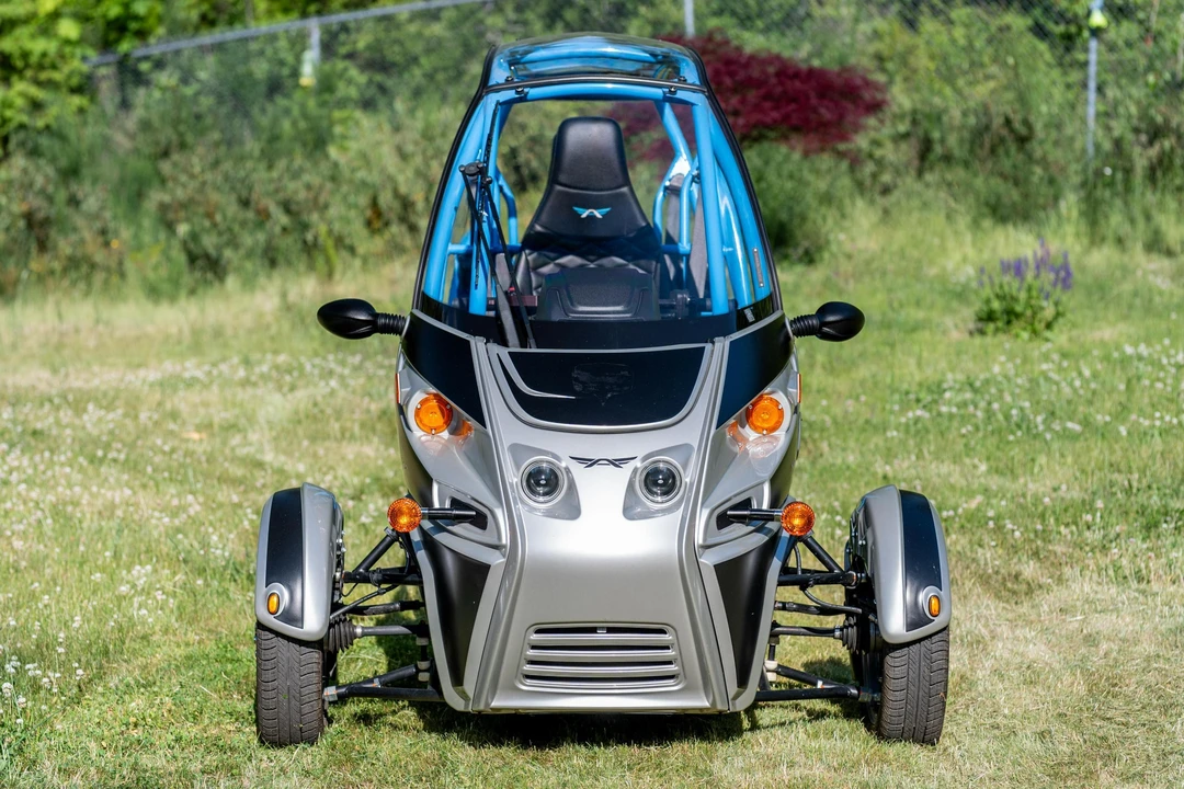 2021 Arcimoto - Image 2 of 31