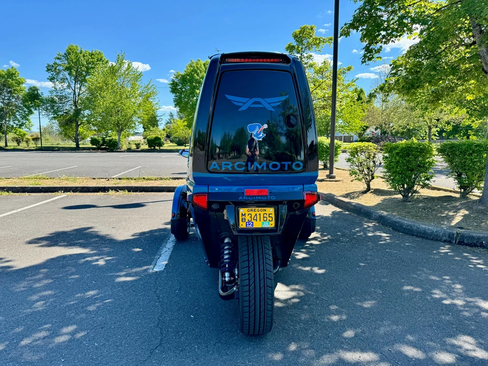 2021 Arcimoto - Image 8 of 31