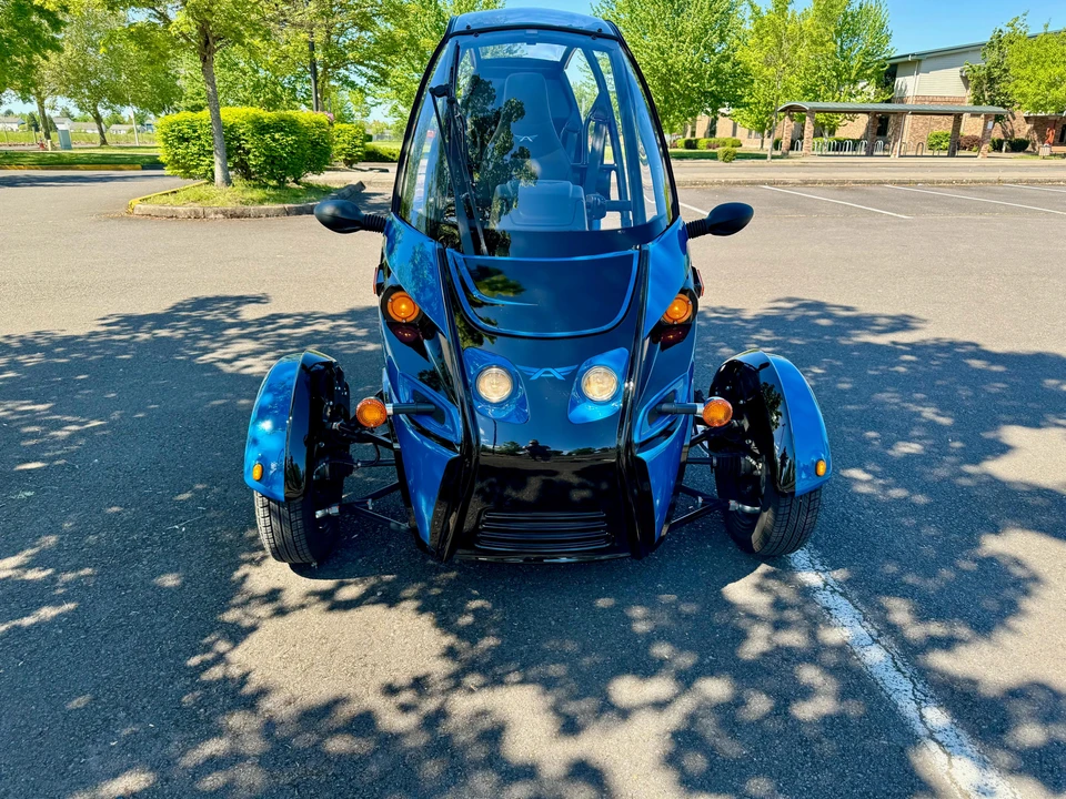 2021 Arcimoto - Image 6 of 31