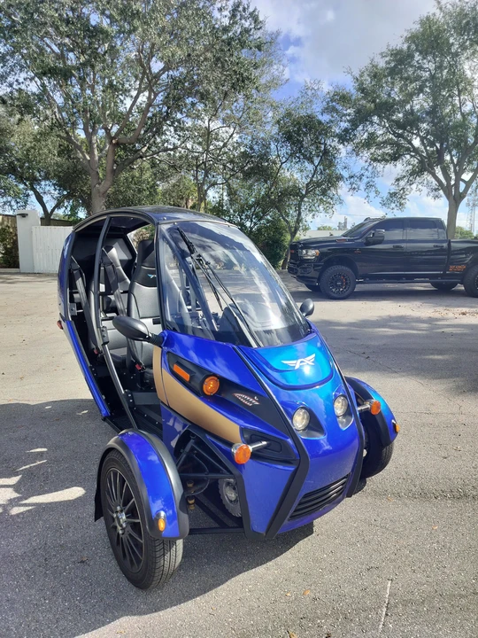 2021 Arcimoto - Image 17 of 31