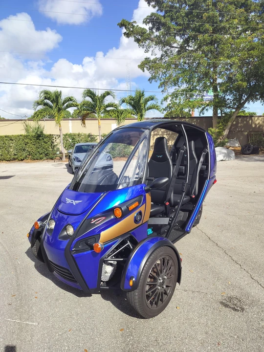 2021 Arcimoto - Image 8 of 31