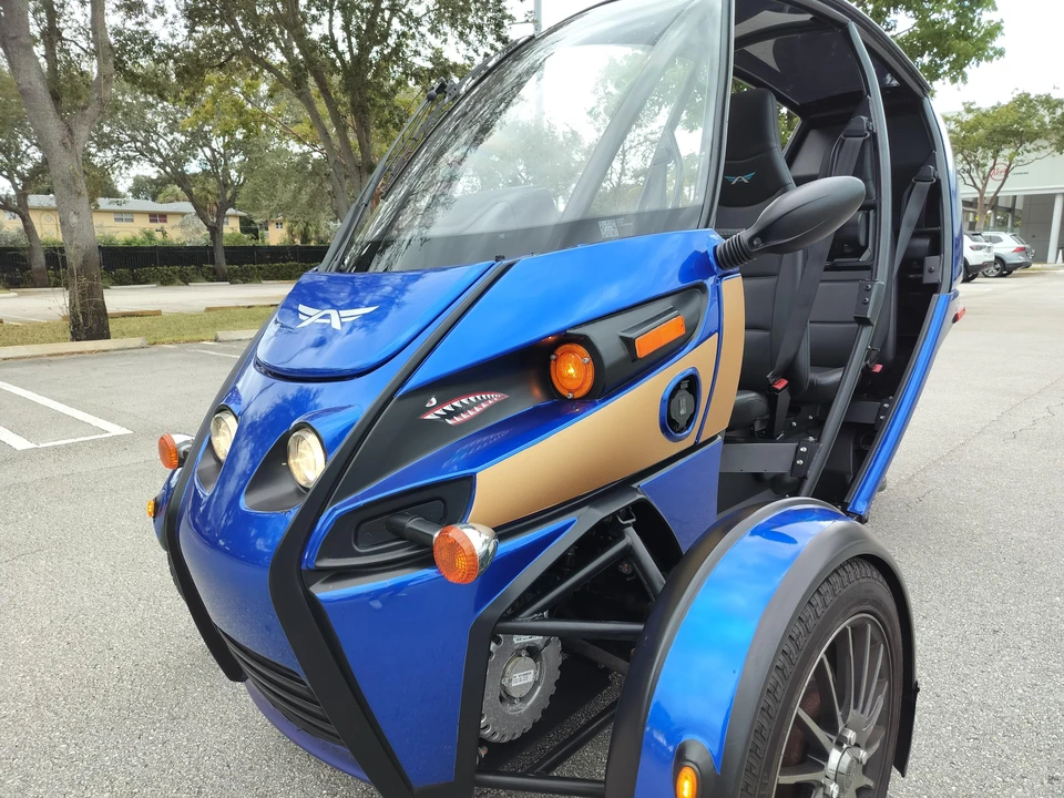 2021 Arcimoto - Image 24 of 31