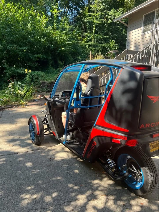 2021 Arcimoto - Image 2 of 8