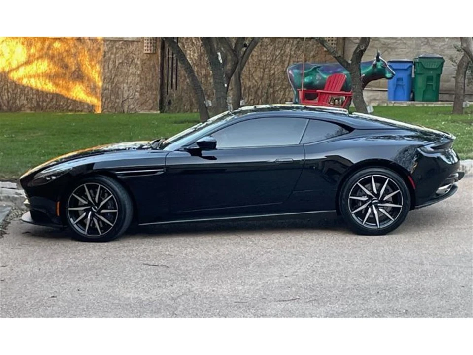 2021 Aston Martin DB11 - Image 10 of 16