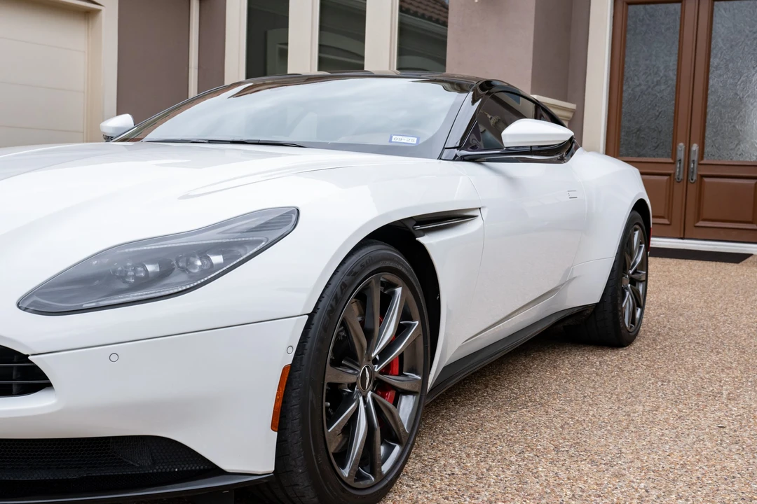 2021 Aston Martin DB11 V8 - Image 20 of 31