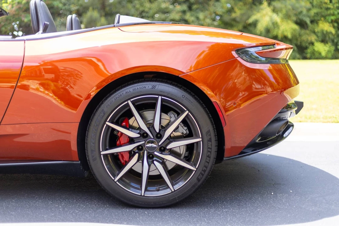 2021 Aston Martin DB11 Volante - Image 20 of 24