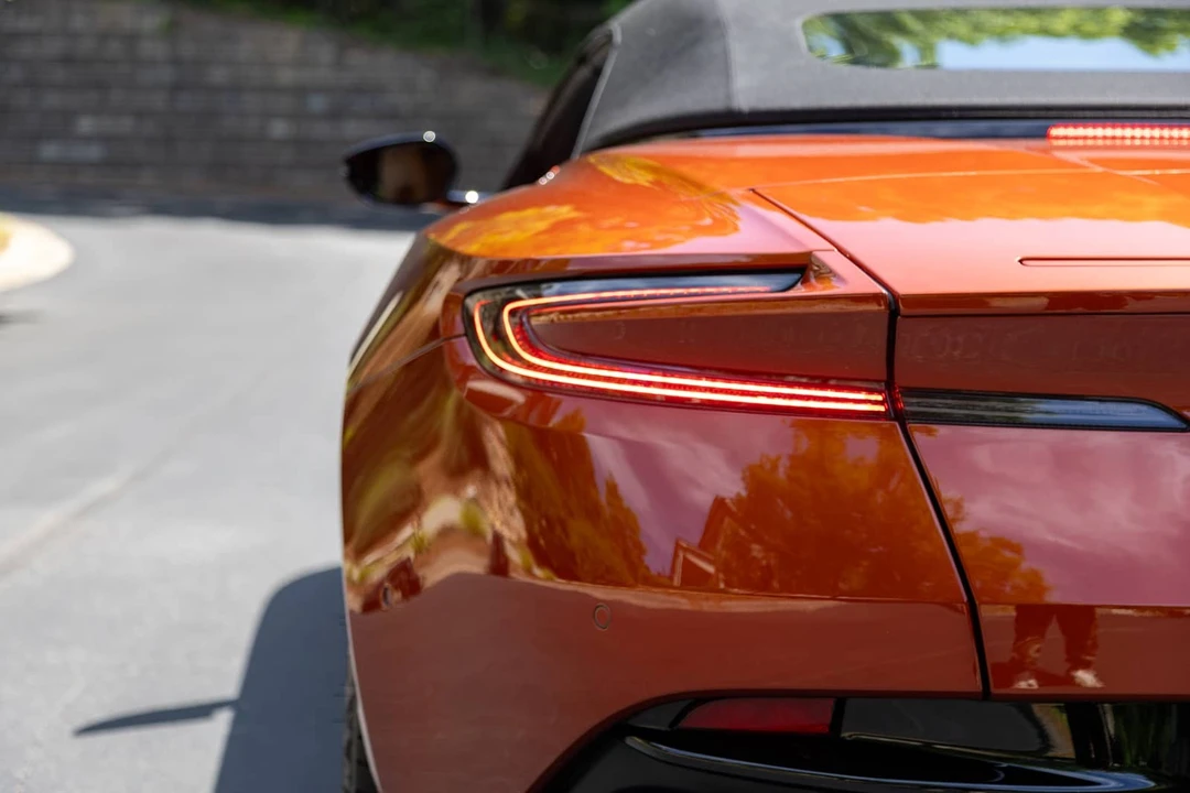 2021 Aston Martin DB11 Volante - Image 19 of 24