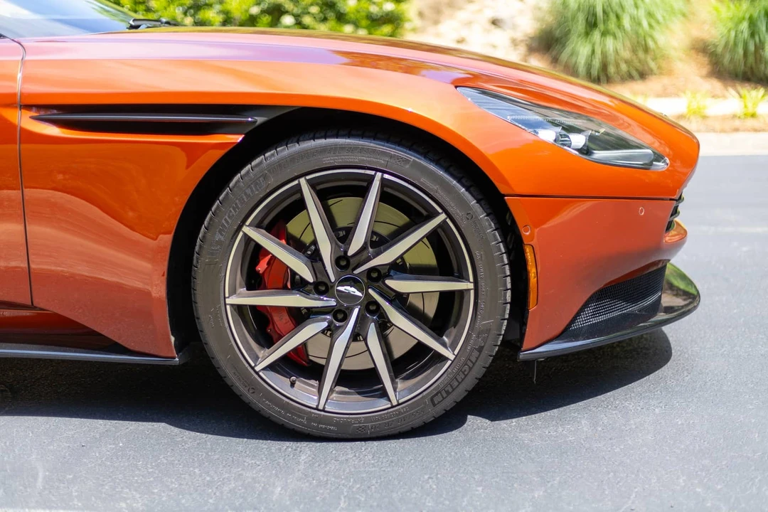 2021 Aston Martin DB11 Volante - Image 22 of 24