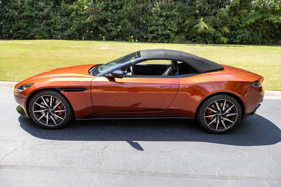 2021 Aston Martin DB11 Volante - Image 11 of 24