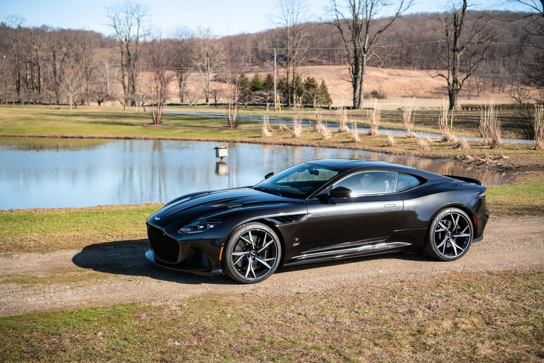 2021 Aston Martin DBS Superleggera - Image 23 of 31