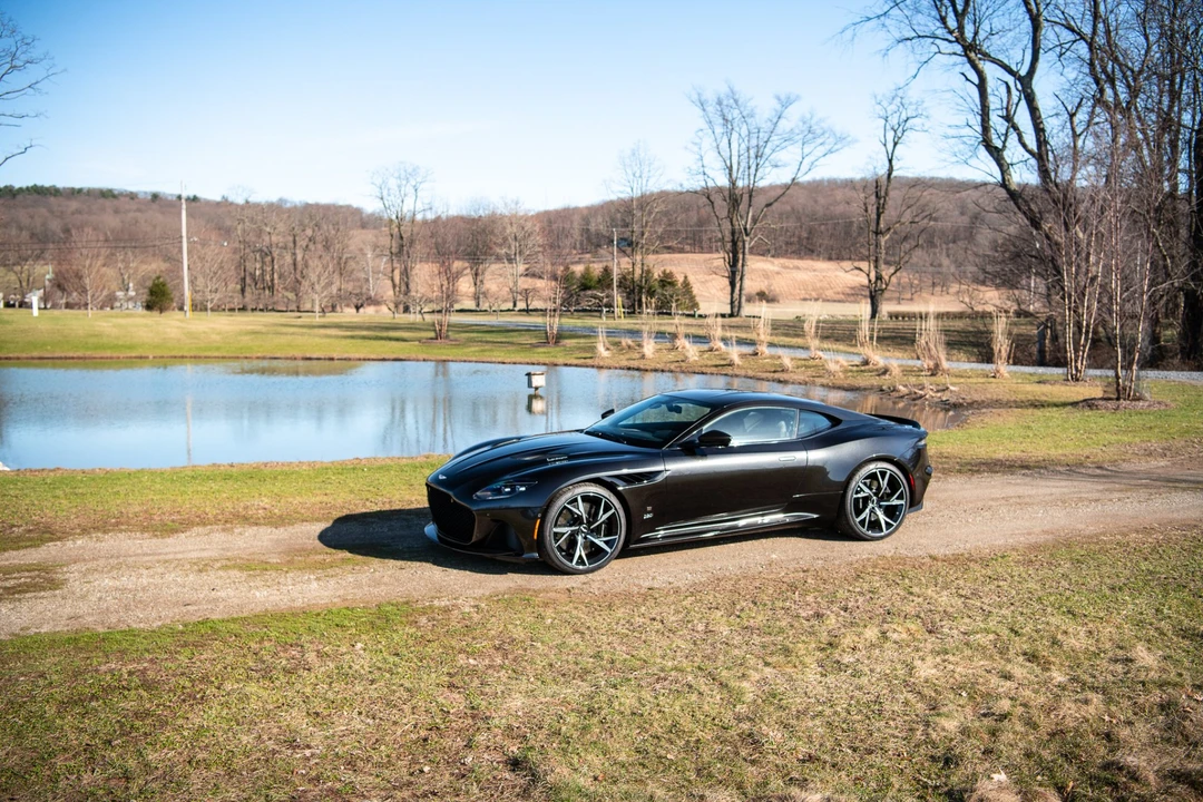 2021 Aston Martin DBS Superleggera - Image 24 of 31