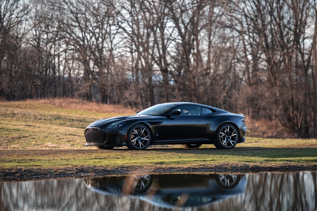 2021 Aston Martin DBS Superleggera - Image 9 of 31