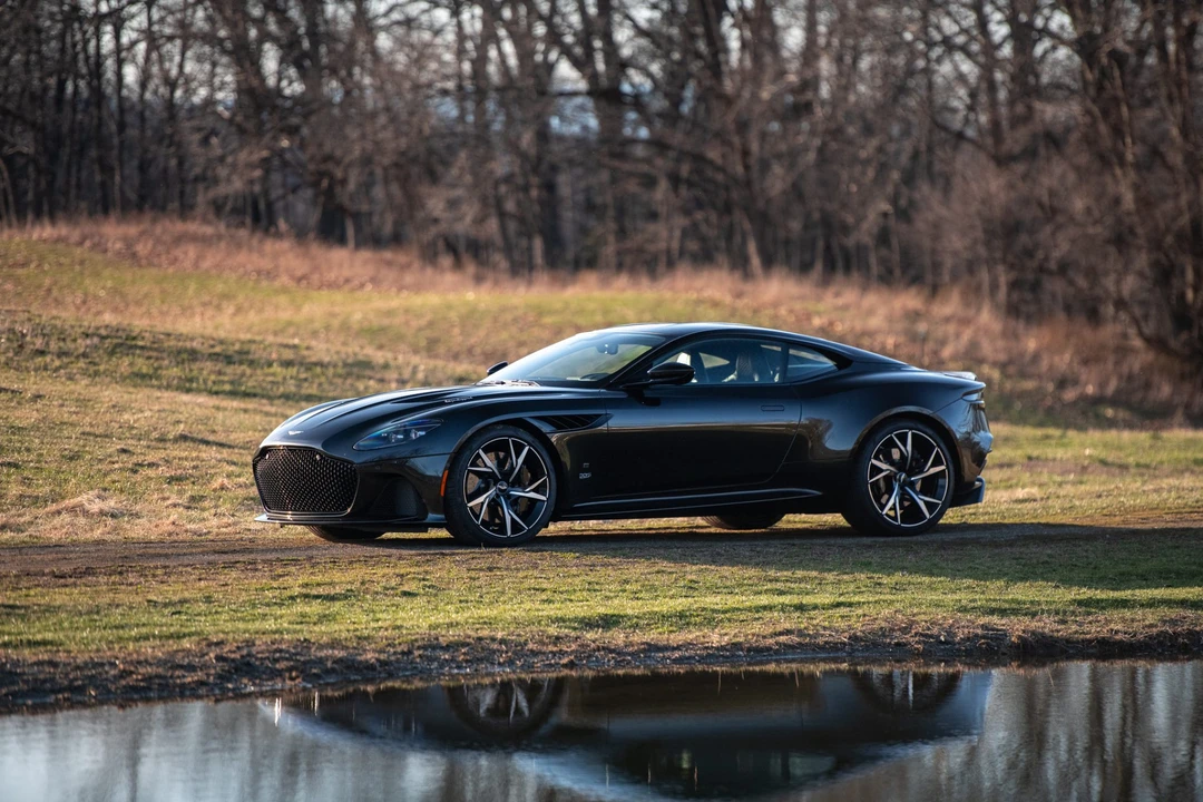 2021 Aston Martin DBS Superleggera - Image 10 of 31