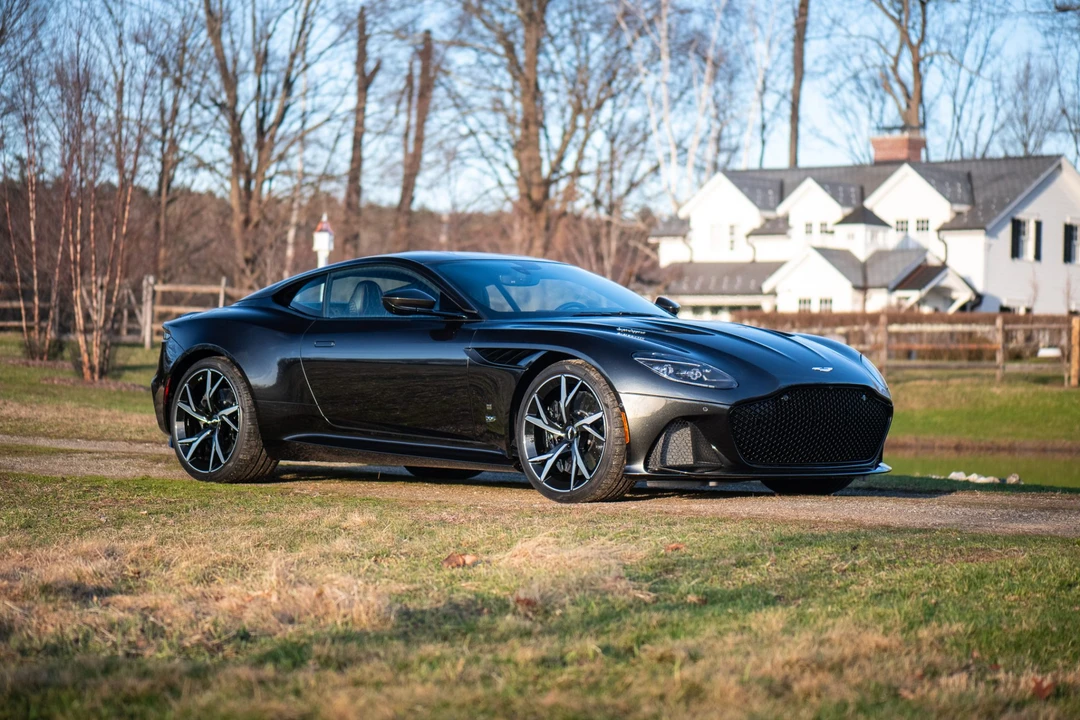 2021 Aston Martin DBS Superleggera - Image 2 of 31