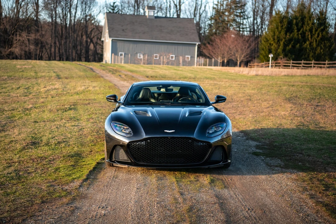 2021 Aston Martin DBS Superleggera - Image 4 of 31