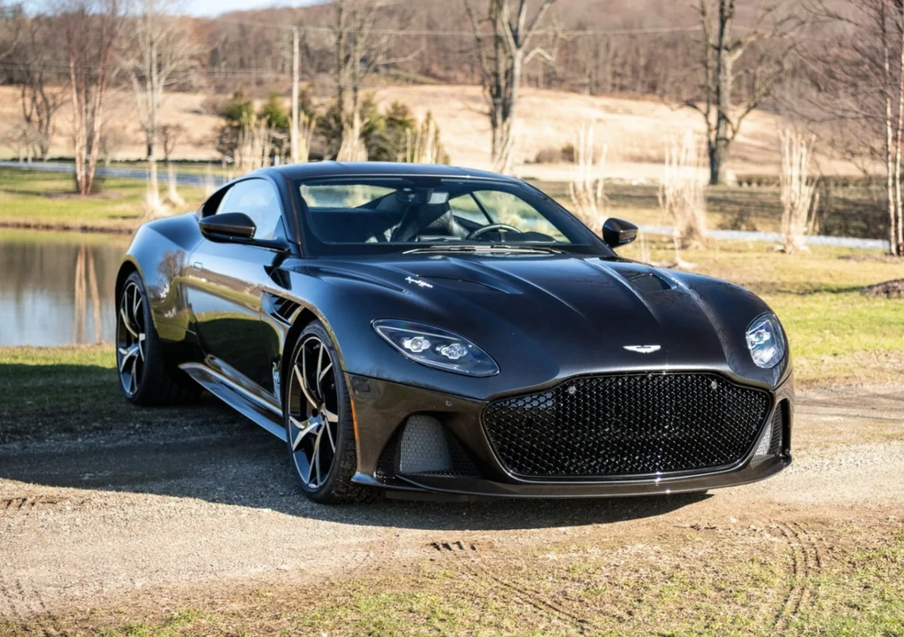 2021 Aston Martin DBS Superleggera - Image 27 of 31