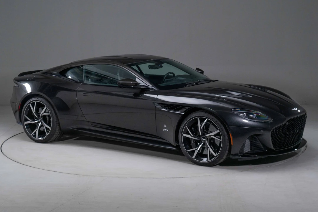 2021 Aston Martin DBS Superleggera - Image 13 of 31