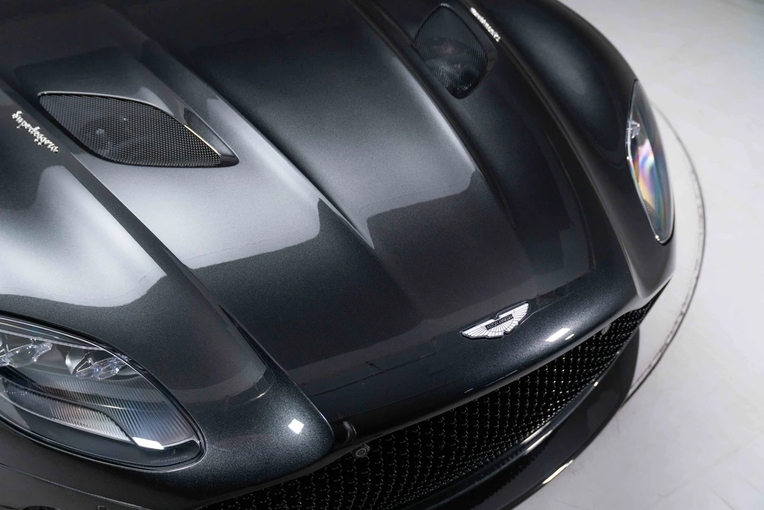 2021 Aston Martin DBS Superleggera - Image 22 of 31
