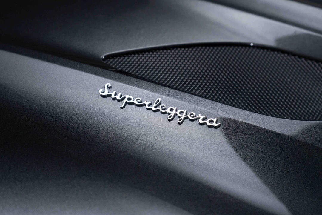 2021 Aston Martin DBS Superleggera - Image 30 of 31