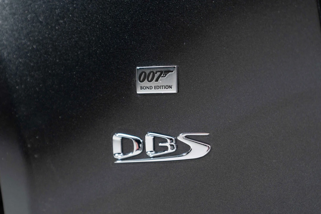 2021 Aston Martin DBS Superleggera - Image 29 of 31