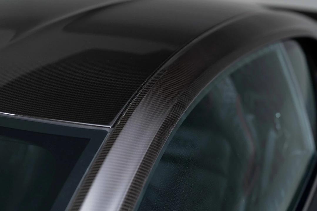 2021 Aston Martin DBS Superleggera - Image 25 of 31