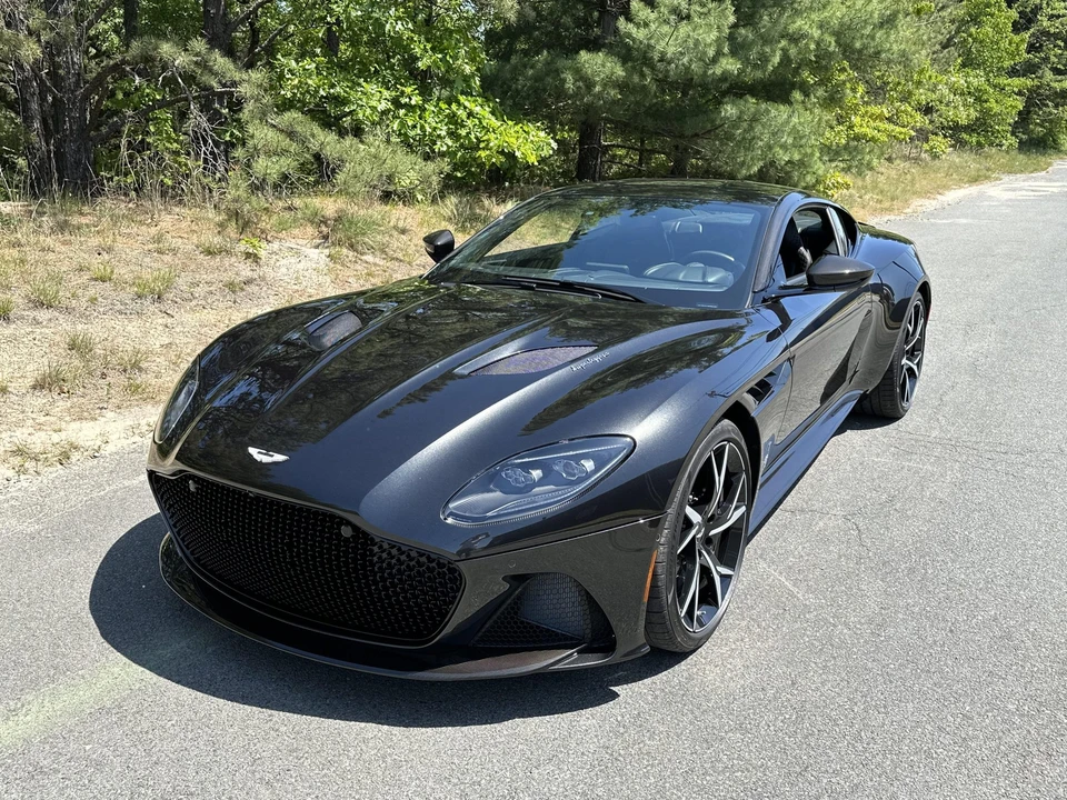 2021 Aston Martin DBS Superleggera - Image 4 of 31