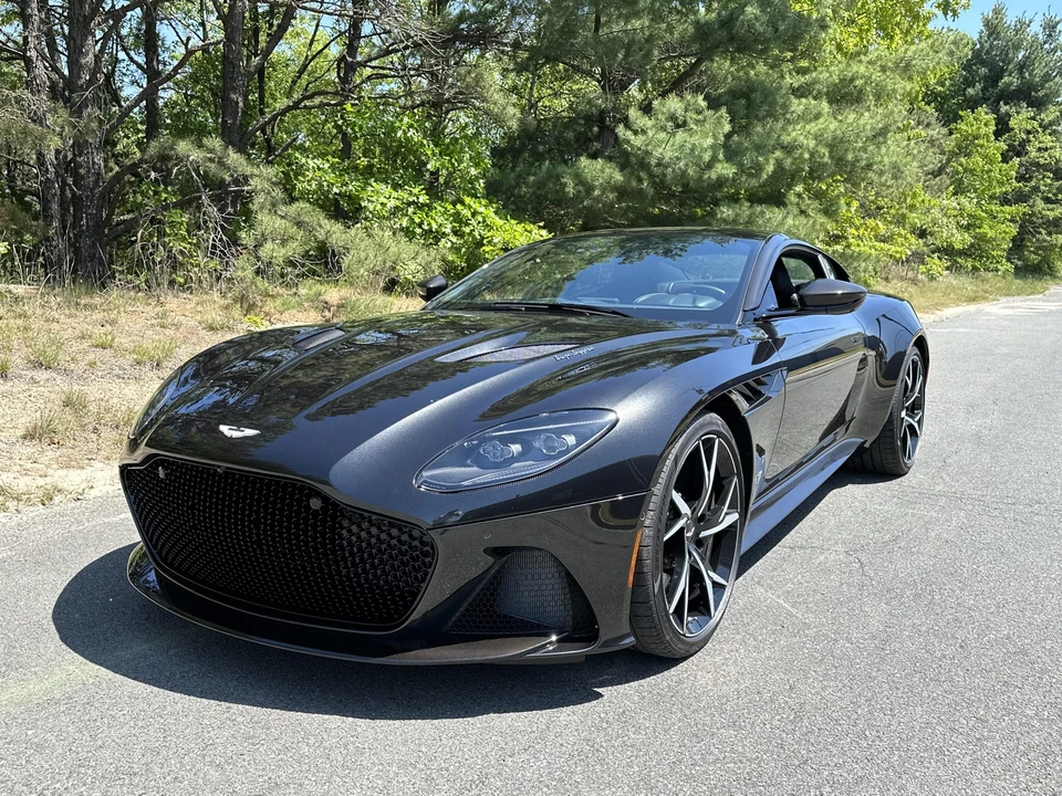 2021 Aston Martin DBS Superleggera - Image 3 of 31