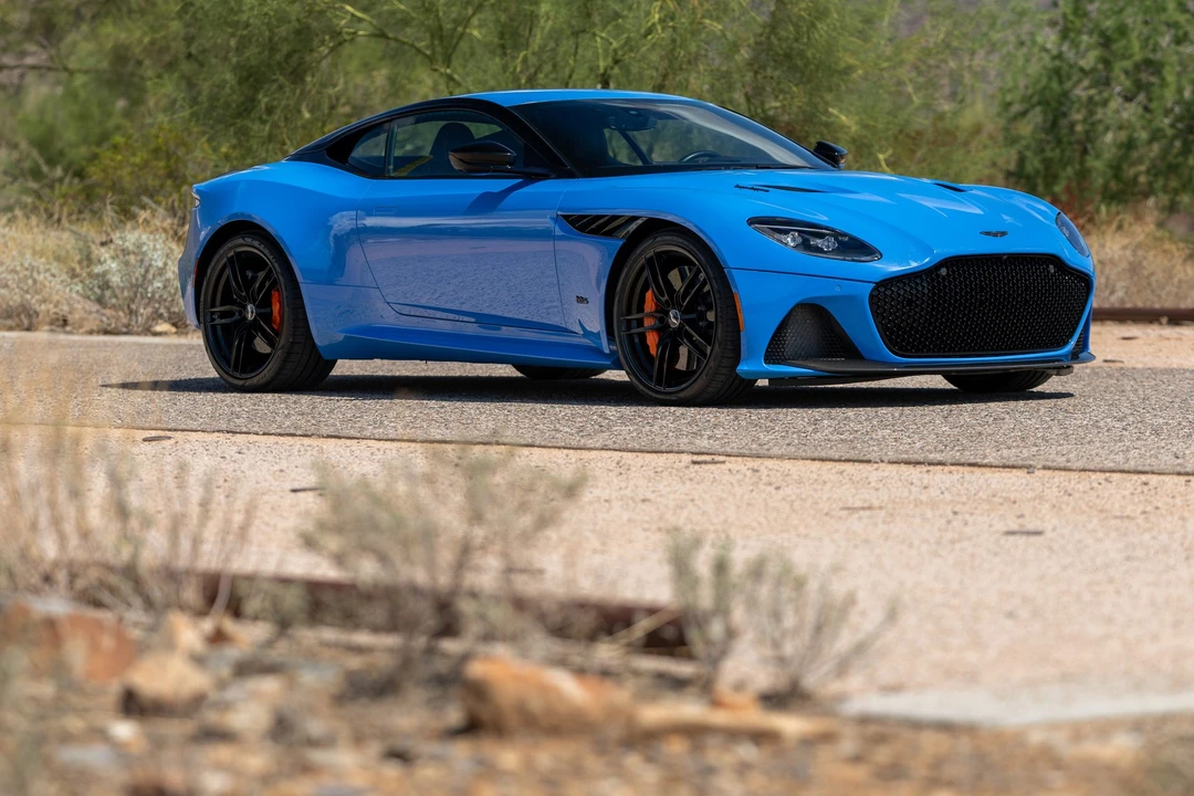 2021 Aston Martin DBS Superleggera - Image 18 of 31