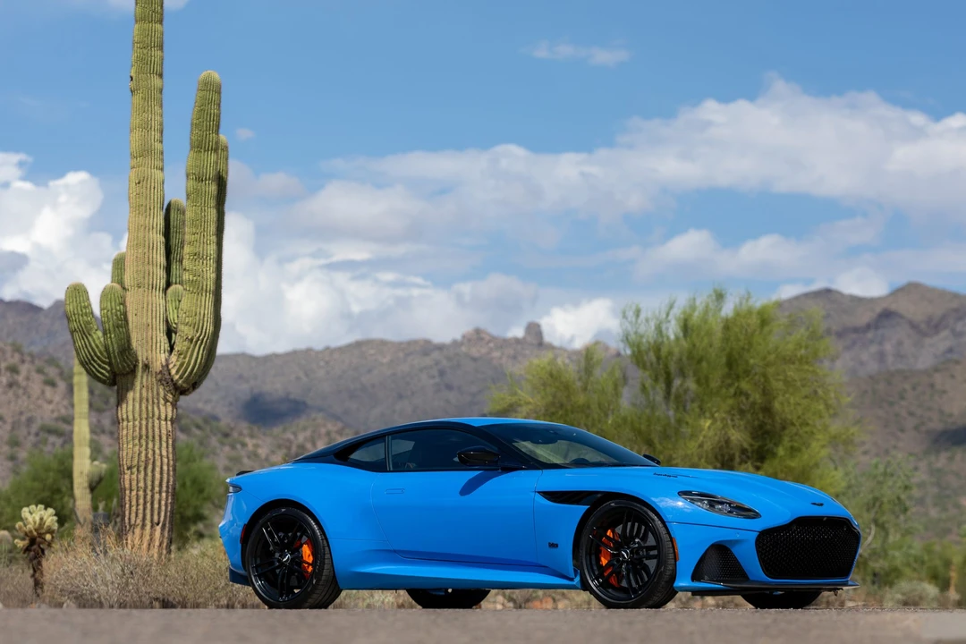 2021 Aston Martin DBS Superleggera - Image 19 of 31