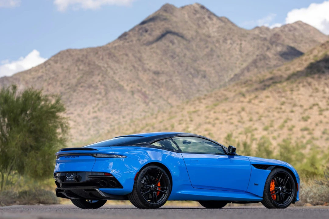 2021 Aston Martin DBS Superleggera - Image 28 of 31