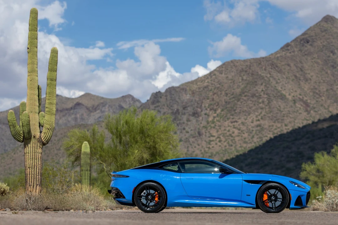 2021 Aston Martin DBS Superleggera - Image 21 of 31
