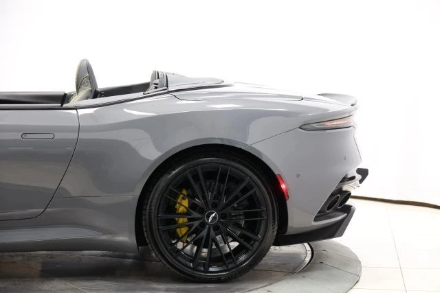 2021 Aston Martin DBS Superleggera - Image 12 of 31