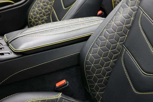 2021 Aston Martin DBS Superleggera - Image 23 of 31