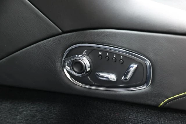 2021 Aston Martin DBS Superleggera - Image 27 of 31