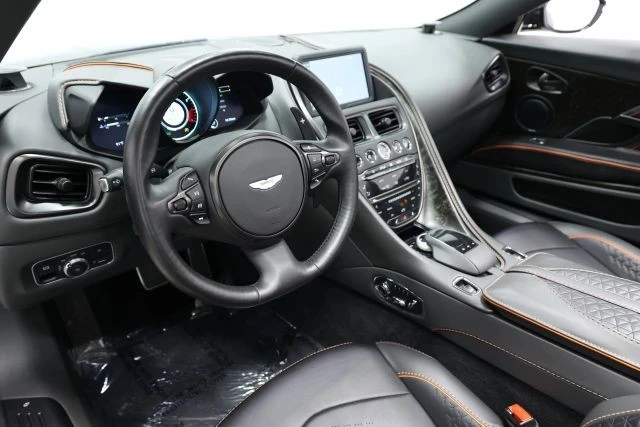 2021 Aston Martin DBS Superleggera - Image 2 of 31