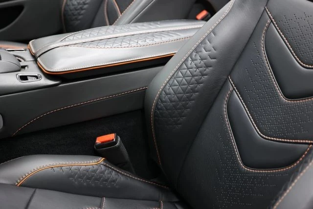 2021 Aston Martin DBS Superleggera - Image 26 of 31
