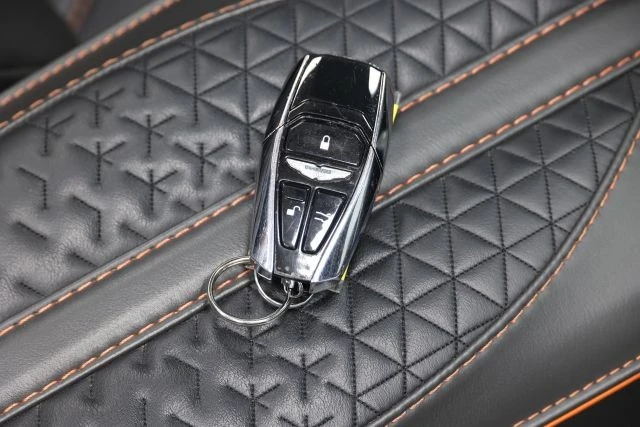 2021 Aston Martin DBS Superleggera - Image 6 of 31