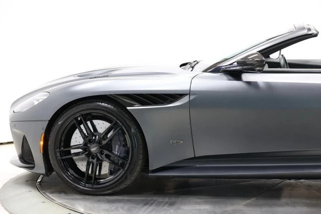 2021 Aston Martin DBS Superleggera - Image 10 of 31