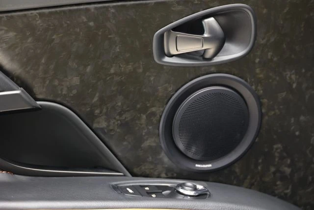 2021 Aston Martin DBS Superleggera - Image 14 of 31