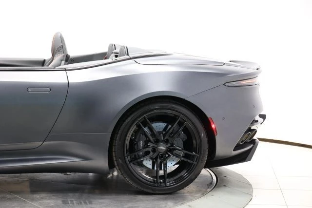 2021 Aston Martin DBS Superleggera - Image 12 of 31