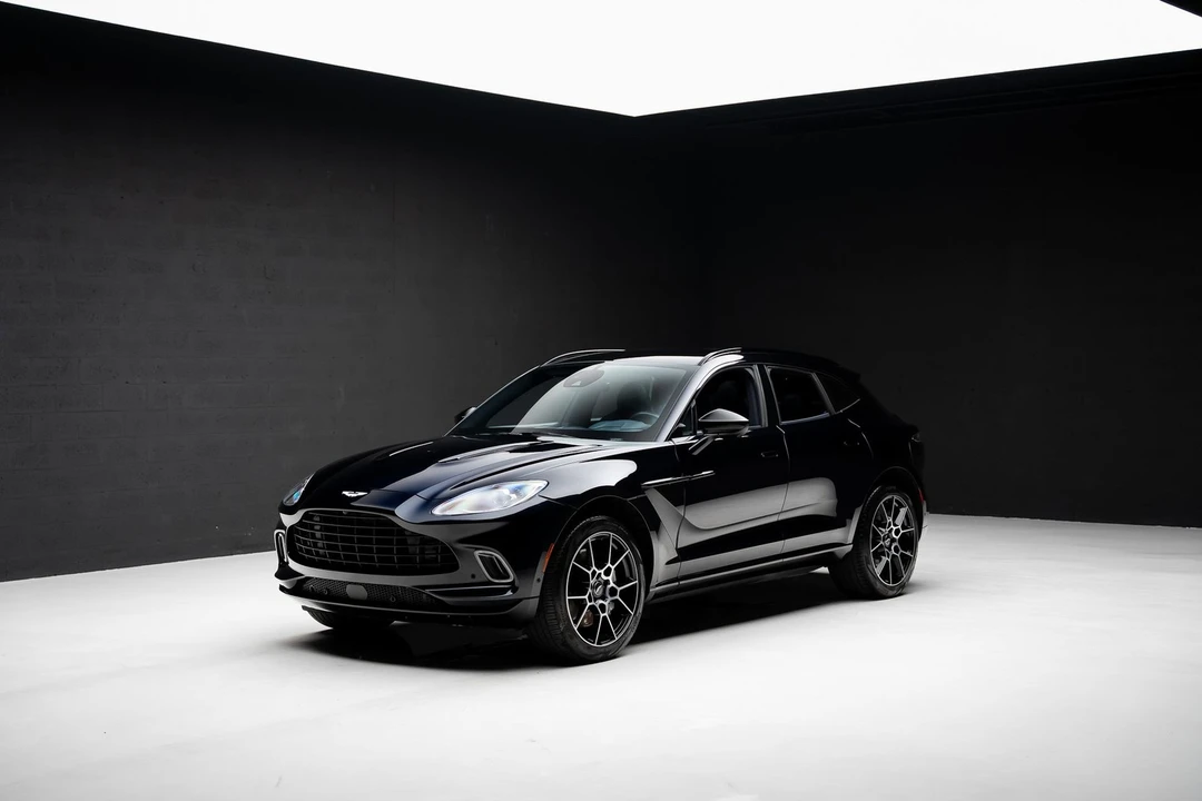 2021 Aston Martin DBX - Image 4 of 31