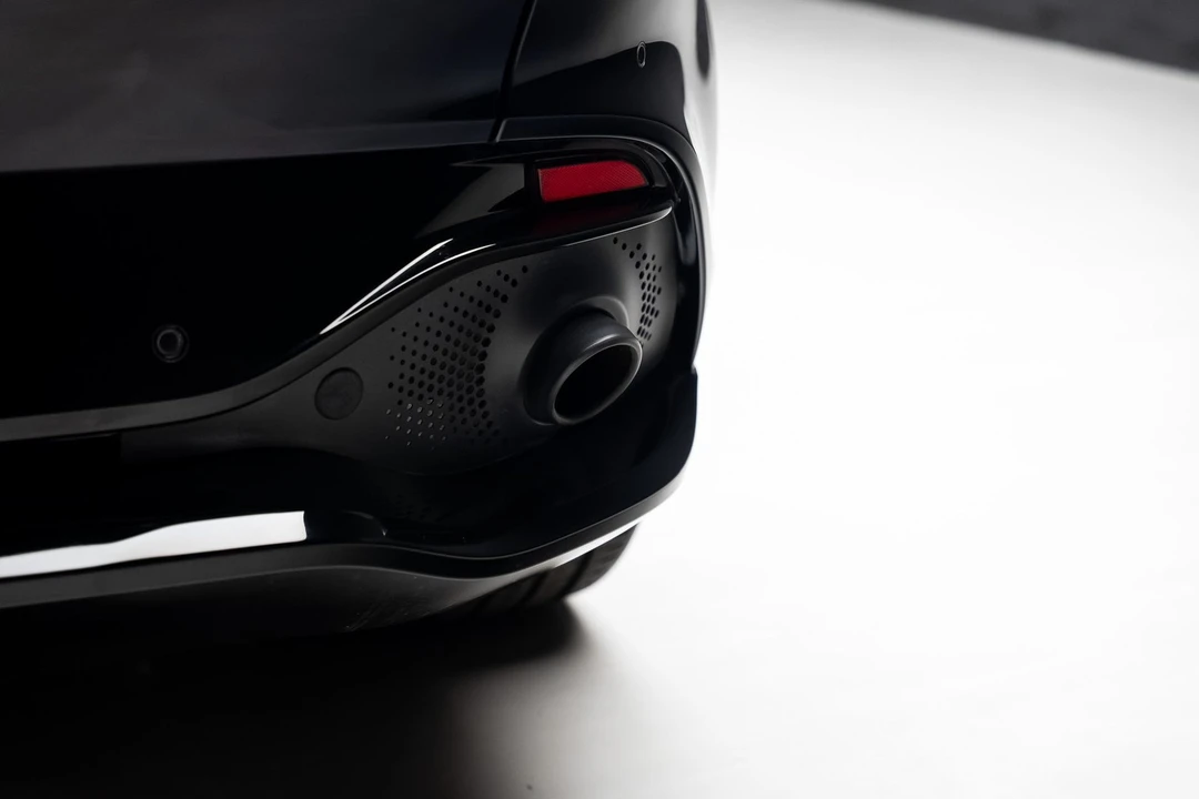 2021 Aston Martin DBX - Image 31 of 31